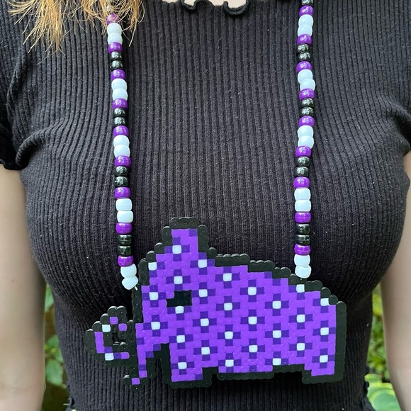 Wooli Perler Necklace - Picture 2 of 3